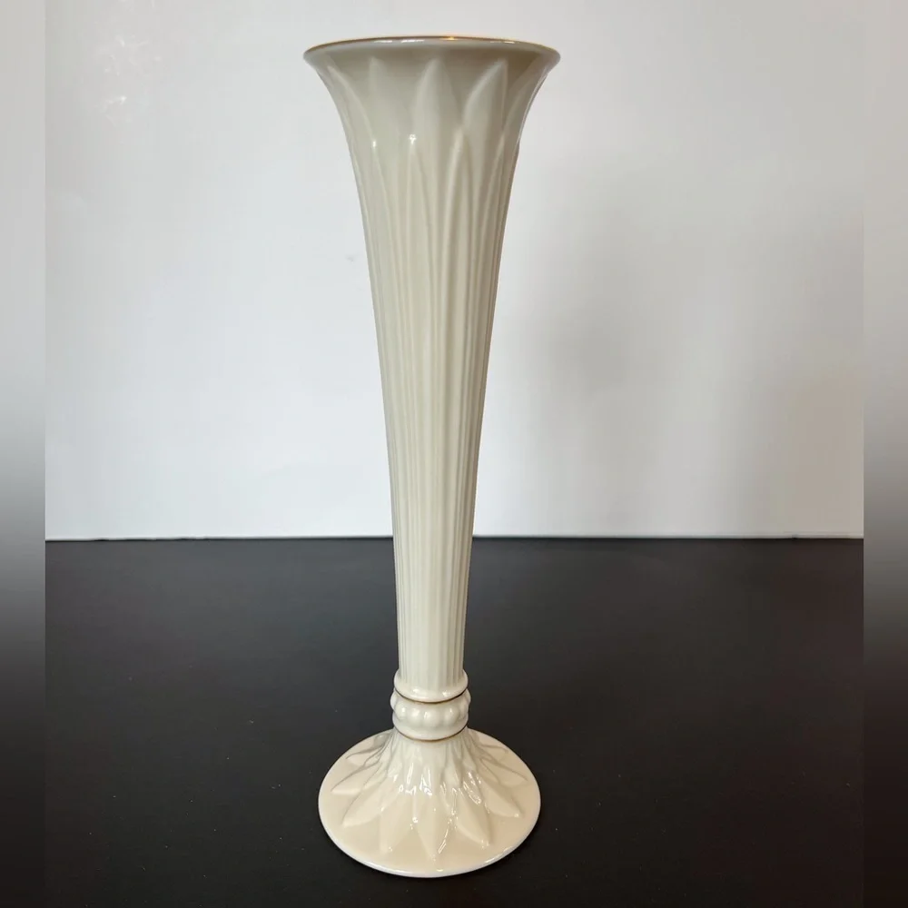 Lenox Ivory Bud Vase trimmed in Gold